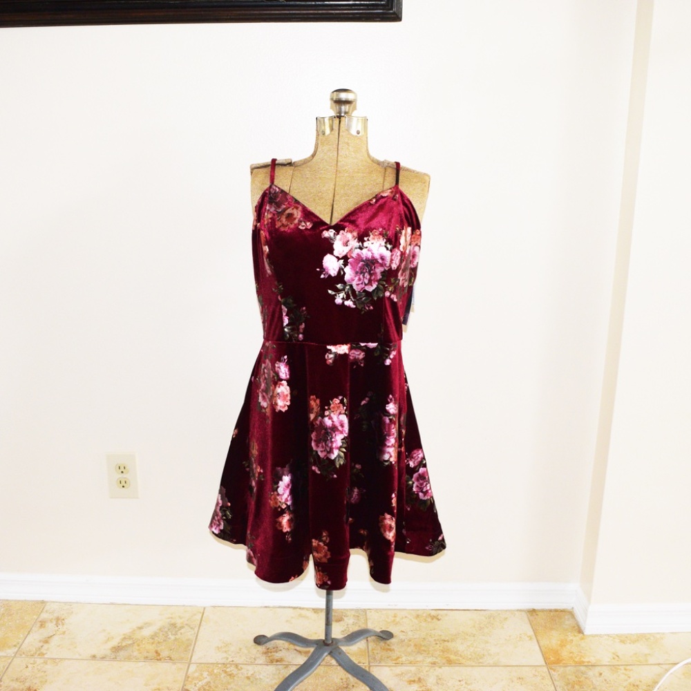 NWT BCX Juniors printed fit & flare dress size XL - Picture 3 of 5